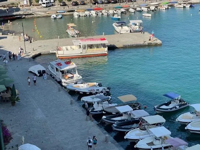 Lägenhet Nuovo Porto Antico *